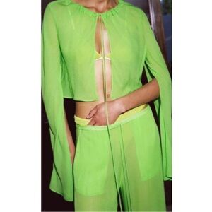 Neon green flowy top cape with tie neck never worn